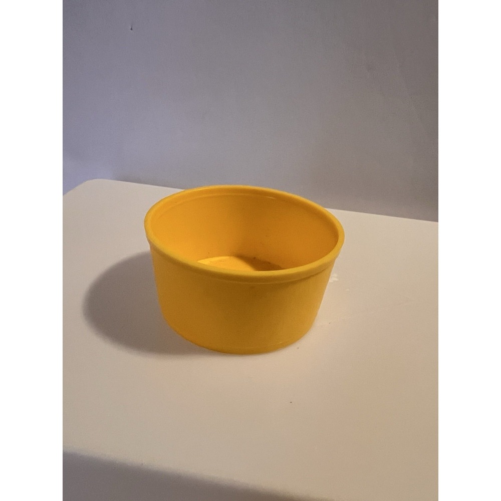 MILTON BRADLEY MOUSE TRAP Yellow Bucket for Diver Piece Replacement Pieces 1994